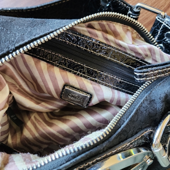 Guess Y2K Mini Shoulder Bag - Picture 9 of 12